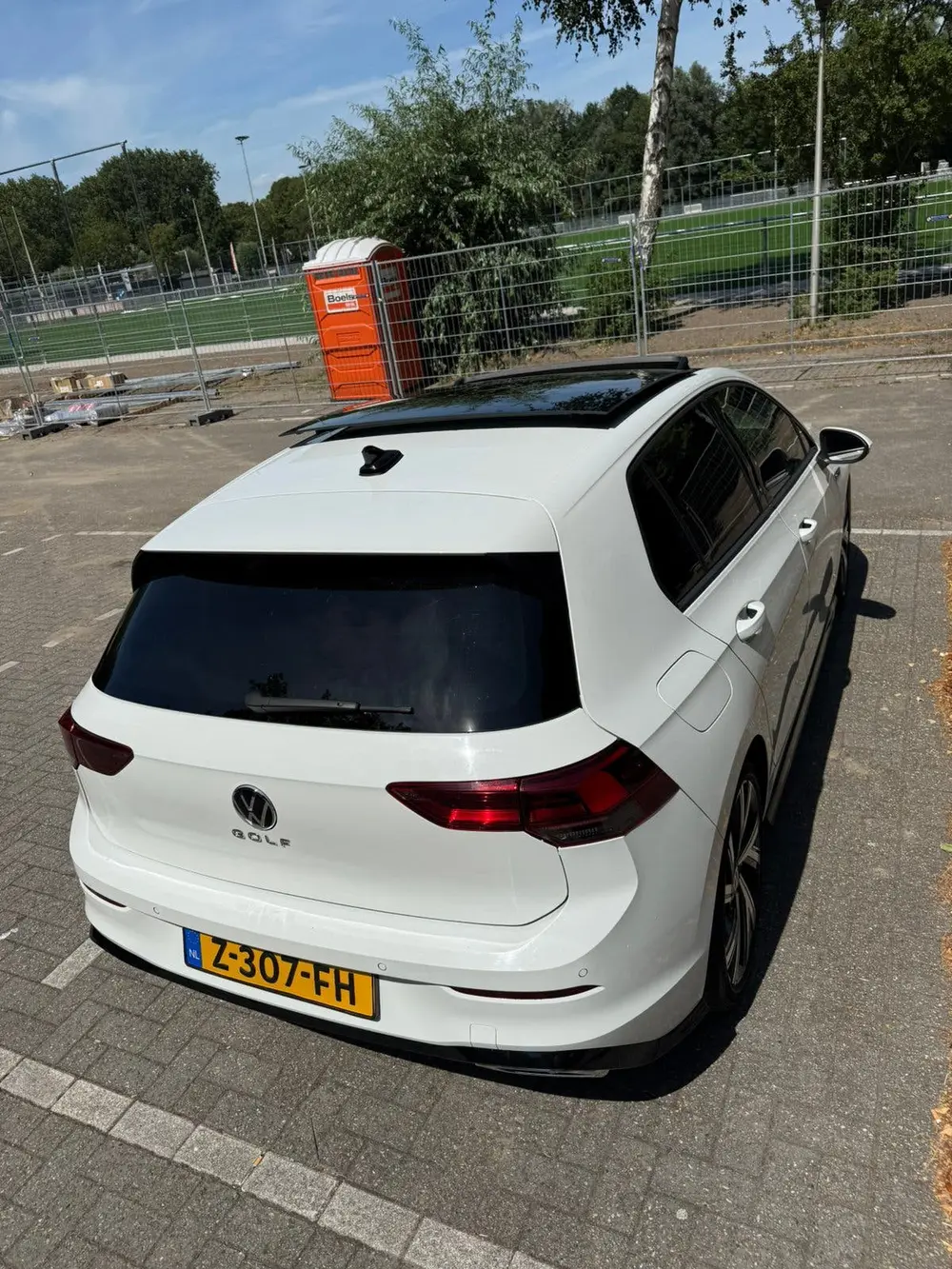 Volkswagen Golf 1.5 Etsi 150pk 7-DSG 2021 R-Line Panoramadak uit 2021, foto 11