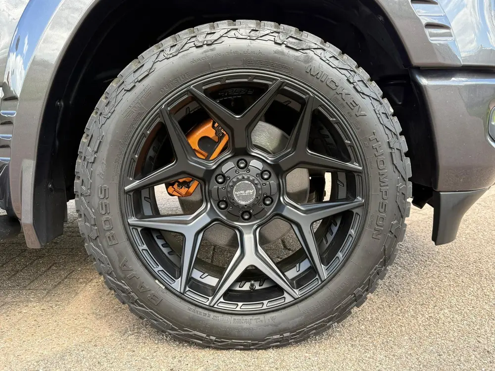 Dodge Ram 1500 5.7 HEMI V8 4x4 Crew Cab Big Horn CUSTOM COPP uit 2019, foto 12