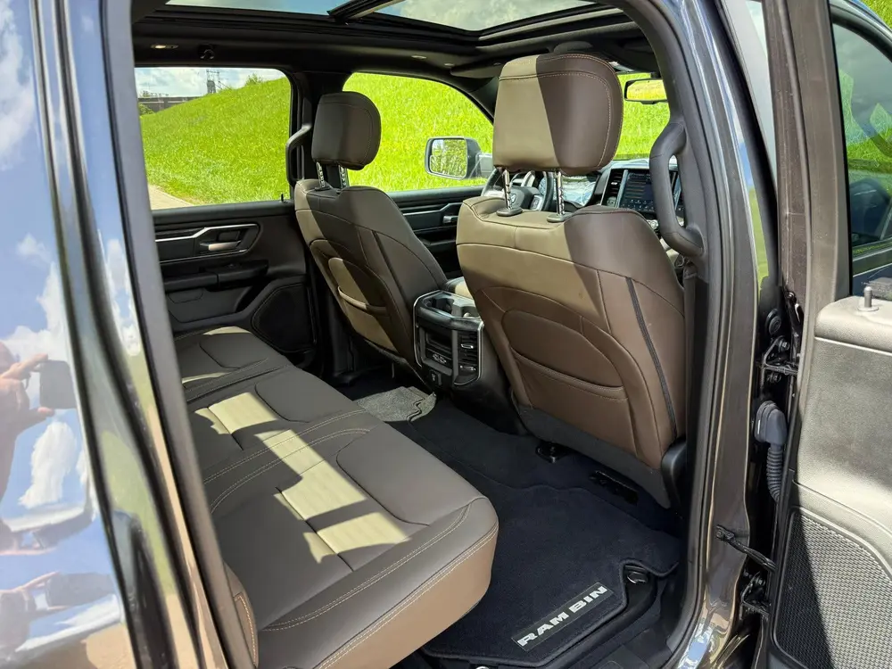 Dodge Ram 1500 5.7 HEMI V8 4x4 Crew Cab Big Horn CUSTOM COPP uit 2019, foto 17