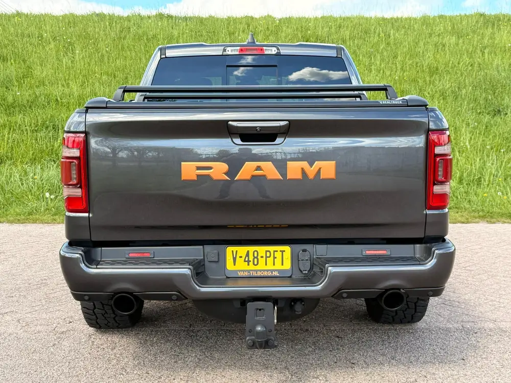 Dodge Ram 1500 5.7 HEMI V8 4x4 Crew Cab Big Horn CUSTOM COPP uit 2019, foto 4