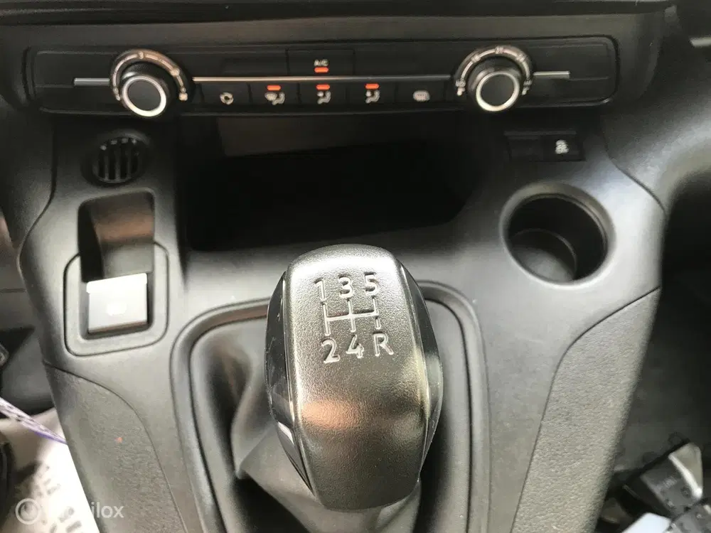 Peugeot Partner 1.6 BlueHDI Premium uit 2019, foto 15