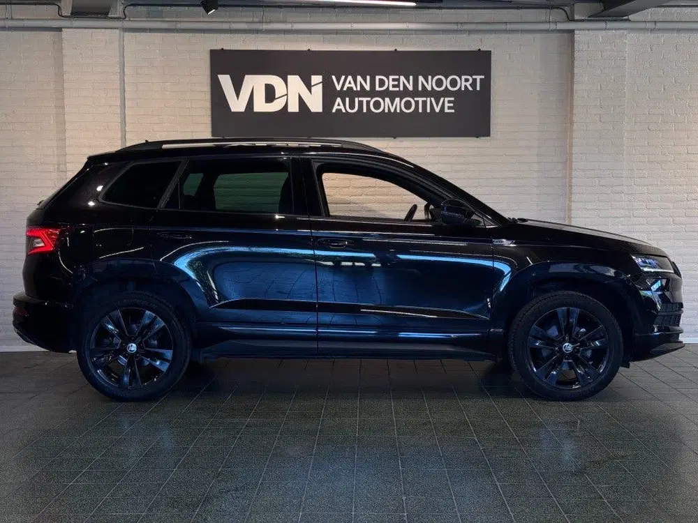 Skoda Karoq 1.5 TSI Sportline Business Stoel- stuurver uit 2021, foto 8