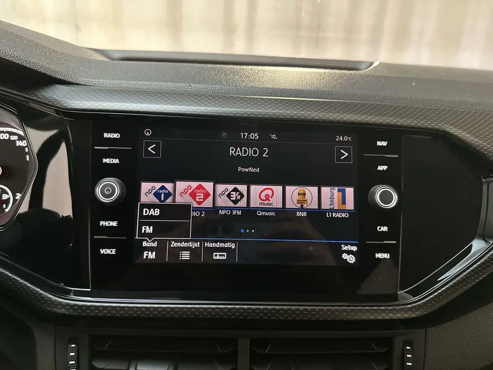 Volkswagen T-Cross 1.0 TSI Life Navigatie DAB+ App-Connect C uit 2019, foto 16