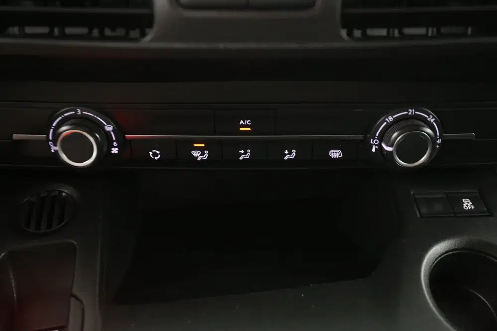 Peugeot Partner 1.5 BlueHDI Premium uit 2019, foto 12