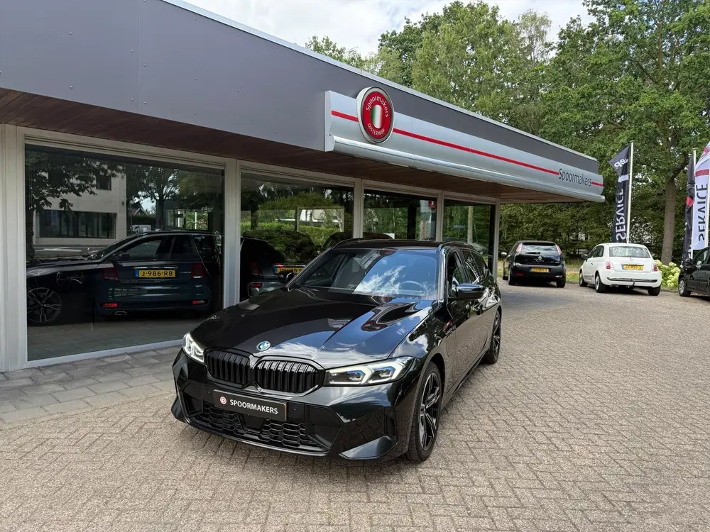 BMW 3-serie 330e 292pk Aut uit 2023