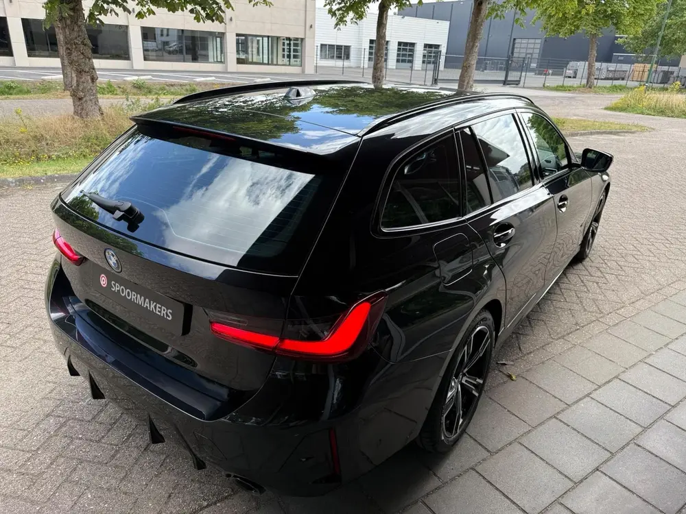 BMW 3-serie 330e 292pk Aut uit 2023, foto 4