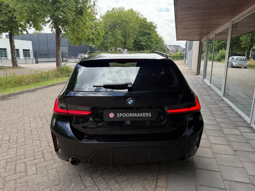 BMW 3-serie 330e 292pk Aut uit 2023, foto 5