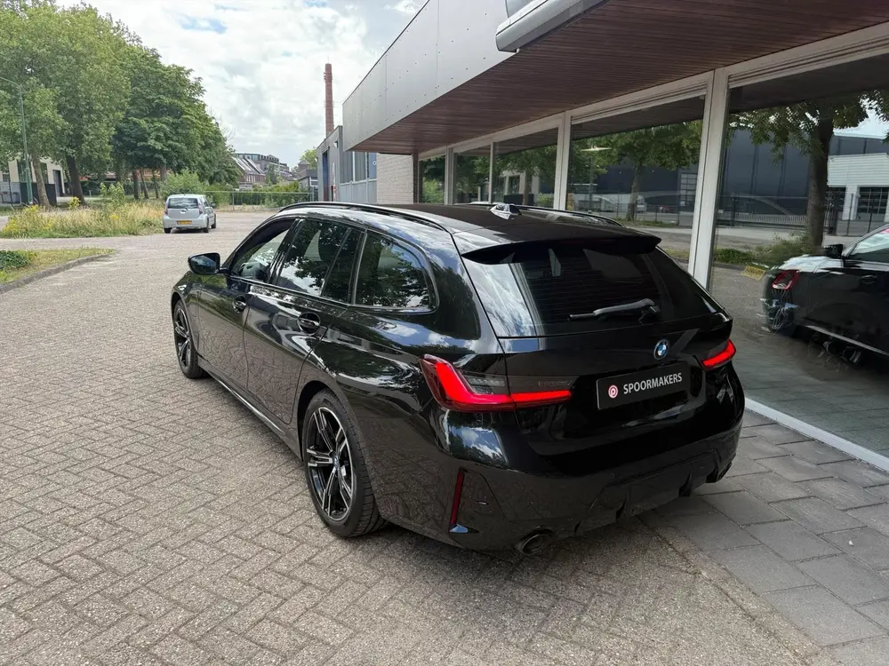 BMW 3-serie 330e 292pk Aut uit 2023, foto 6