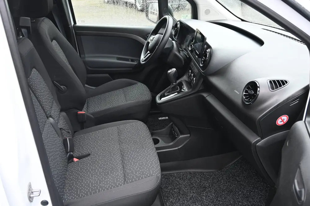 Mercedes-Benz Citan 110 CDI L2 Pro 3 Zitplaatsen uit 2024, foto 9