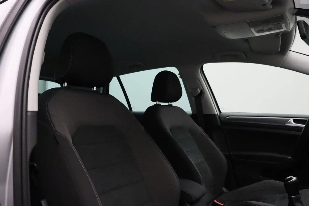 Volkswagen Golf 1.0 TSI Comfortline Business 2019 NAP | Navi uit 2019, foto 16