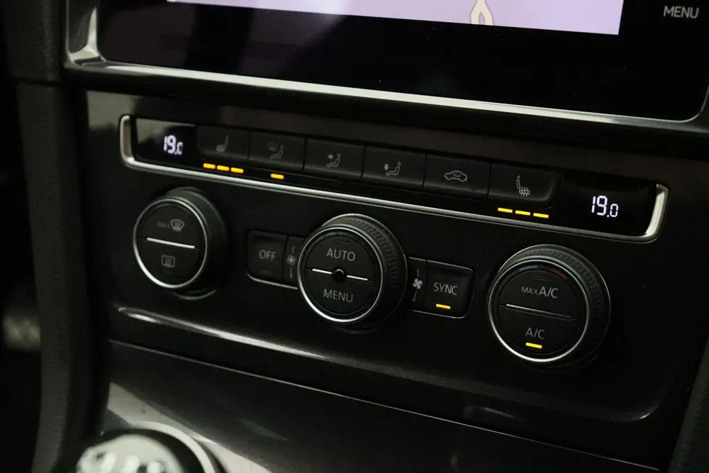 Volkswagen Golf 1.0 TSI Comfortline Business 2019 NAP | Navi uit 2019, foto 20