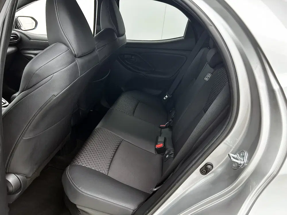 Toyota Yaris 1.5 Hybrid 130 Executive uit 2025, foto 17
