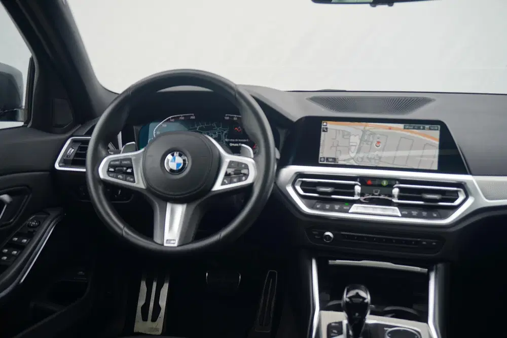 BMW 3-serie Touring 330i xDrive M Sportpakket uit 2022, foto 7