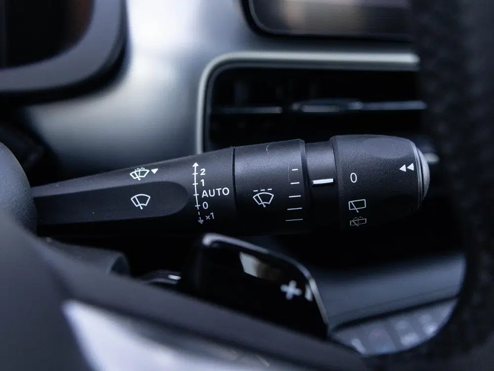 Jeep Avenger 1.2 e-Hybrid Altitude uit 2024, foto 13