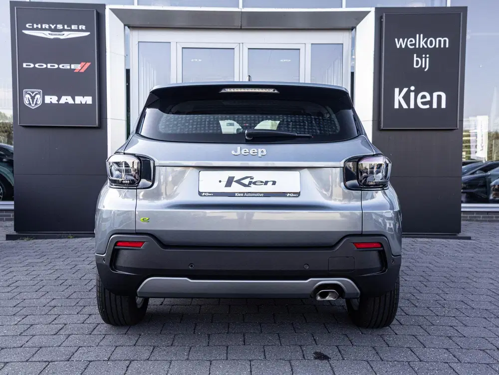 Jeep Avenger 1.2 e-Hybrid Altitude uit 2024, foto 17