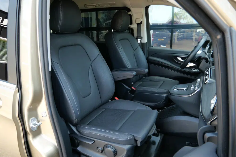 Mercedes-Benz EQV 300 L2 90 kWh uit 2025, foto 2