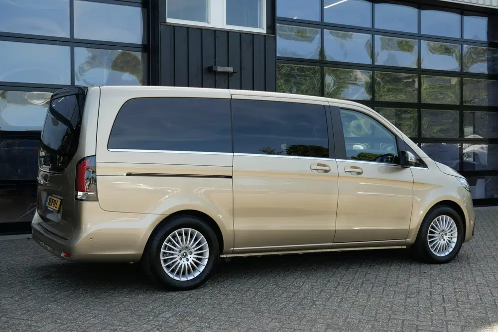 Mercedes-Benz EQV 300 L2 90 kWh uit 2025, foto 3