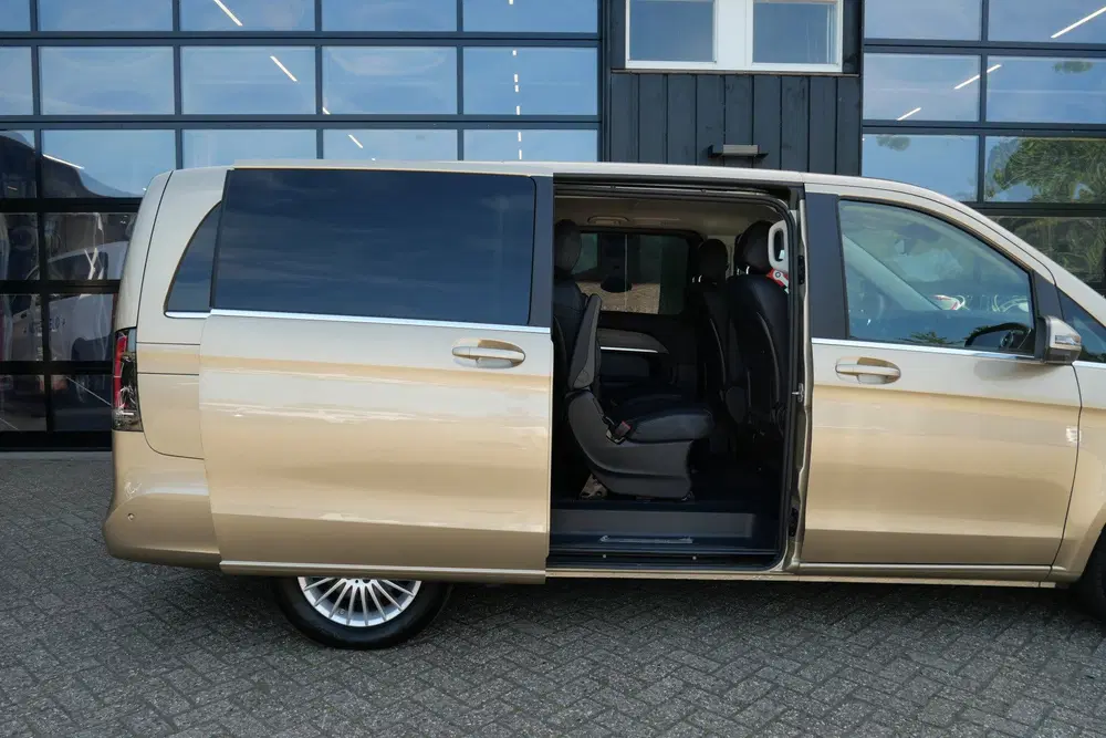 Mercedes-Benz EQV 300 L2 90 kWh uit 2025, foto 7