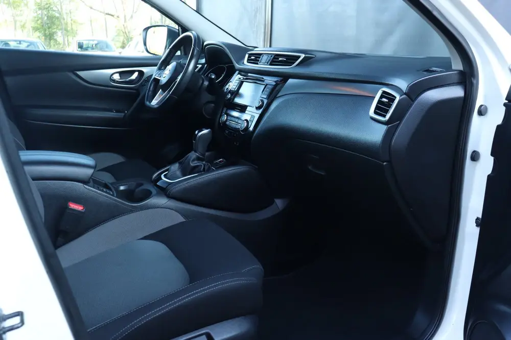 Nissan Qashqai 1.3 DIG-T Tekna 160 AUTOMAAT |PANO | KEYLESS uit 2019, foto 11
