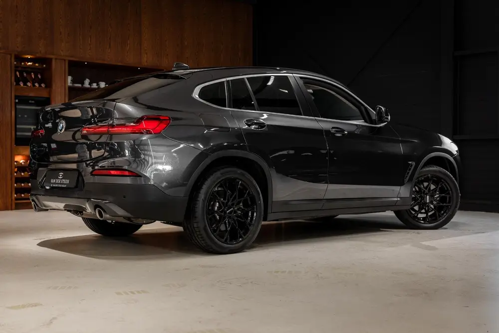 BMW X4 xDrive20i High Executive Edition Stoelverw uit 2019, foto 2