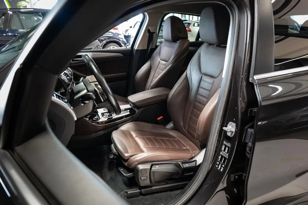 BMW X4 xDrive20i High Executive Edition Stoelverw uit 2019, foto 3