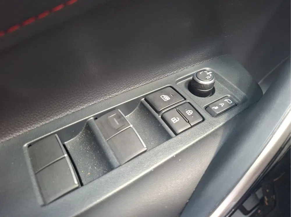 Toyota Corolla Hybrid 180 GR Sport + Pack uit 2026, foto 15