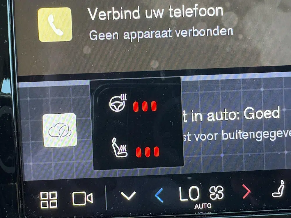 Volvo V90 2.0 T6 Plug-in hybrid AWD Core Bright uit 2022, foto 15