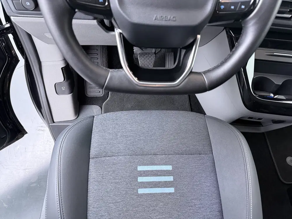 Ford Tourneo Custom 340 2.5 PHEV 233 pk L1 8 persoons uit 2025, foto 13