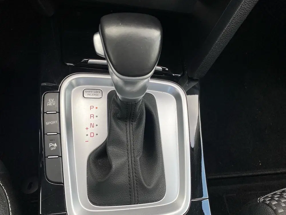 Kia XCeed 1.6 GDi PHEV DynamicLine uit 2021, foto 19