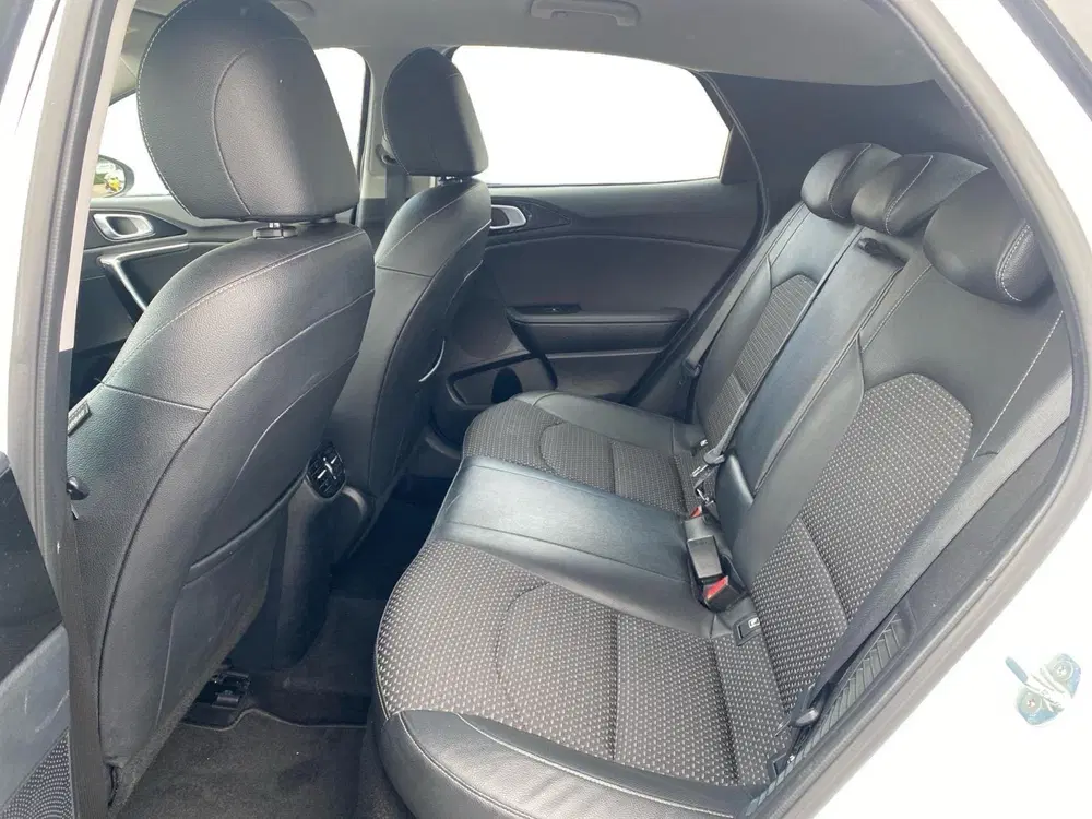 Kia XCeed 1.6 GDi PHEV DynamicLine uit 2021, foto 20