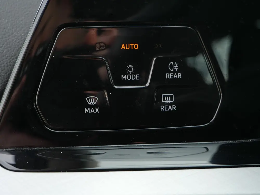 VOLKSWAGEN Golf 8 1.0 TSI 110pk Life 5D | Camera | Carplay | uit 2020, foto 17