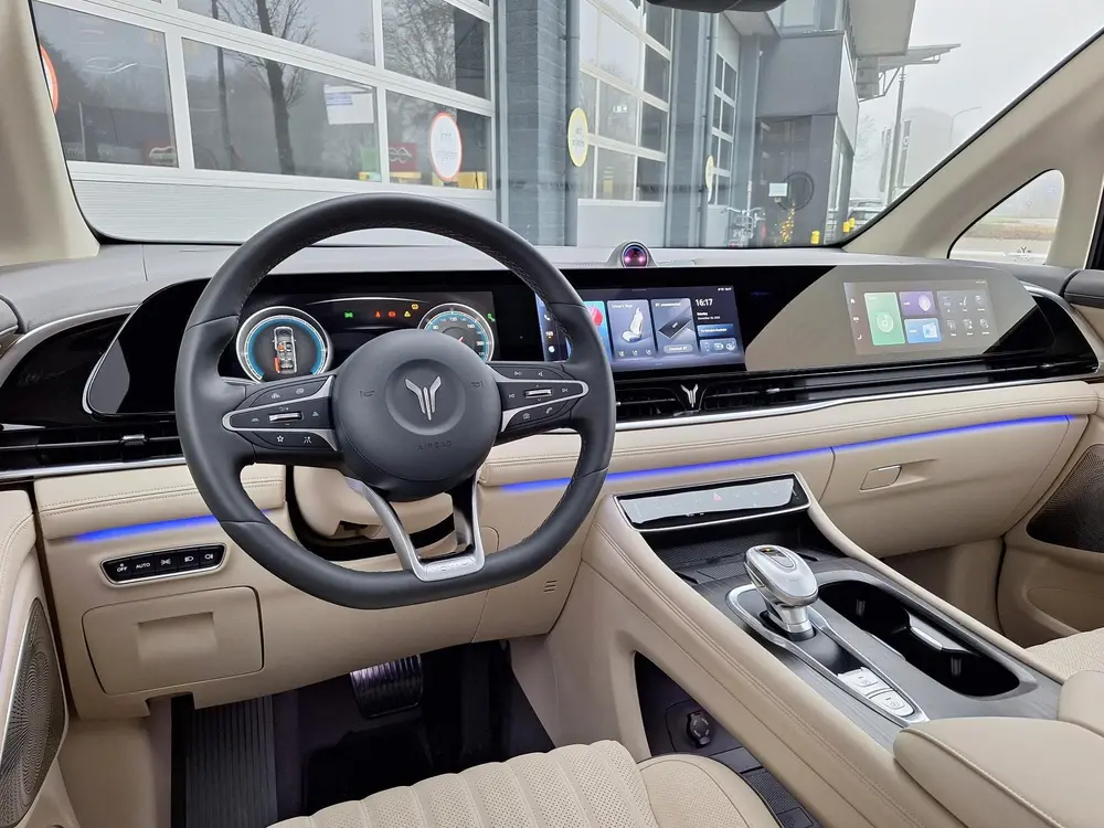 Voyah Dream Flagship Edition 109 kWh uit 2026, foto 11