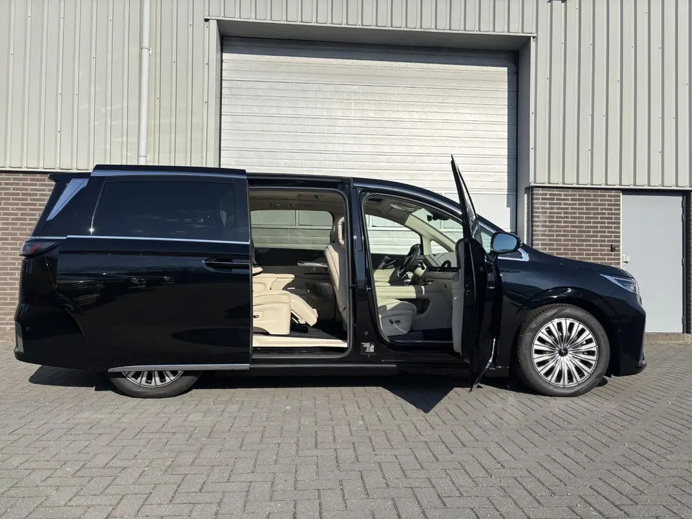 Voyah Dream Flagship Edition 109 kWh uit 2026, foto 4