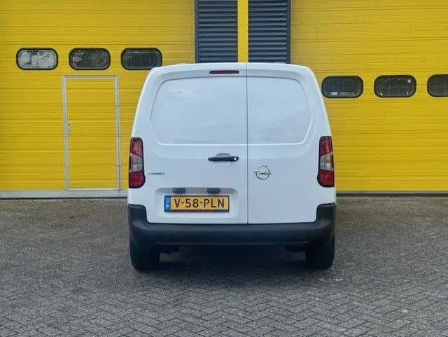 Opel Combo 1.2 Airco cruise navi BTW&BPM VRIJ uit 2020, foto 4