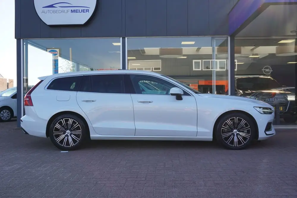 Volvo V60 2.0 T6 Recharge AWD Inscription Automaat | Panodak uit 2021, foto 3