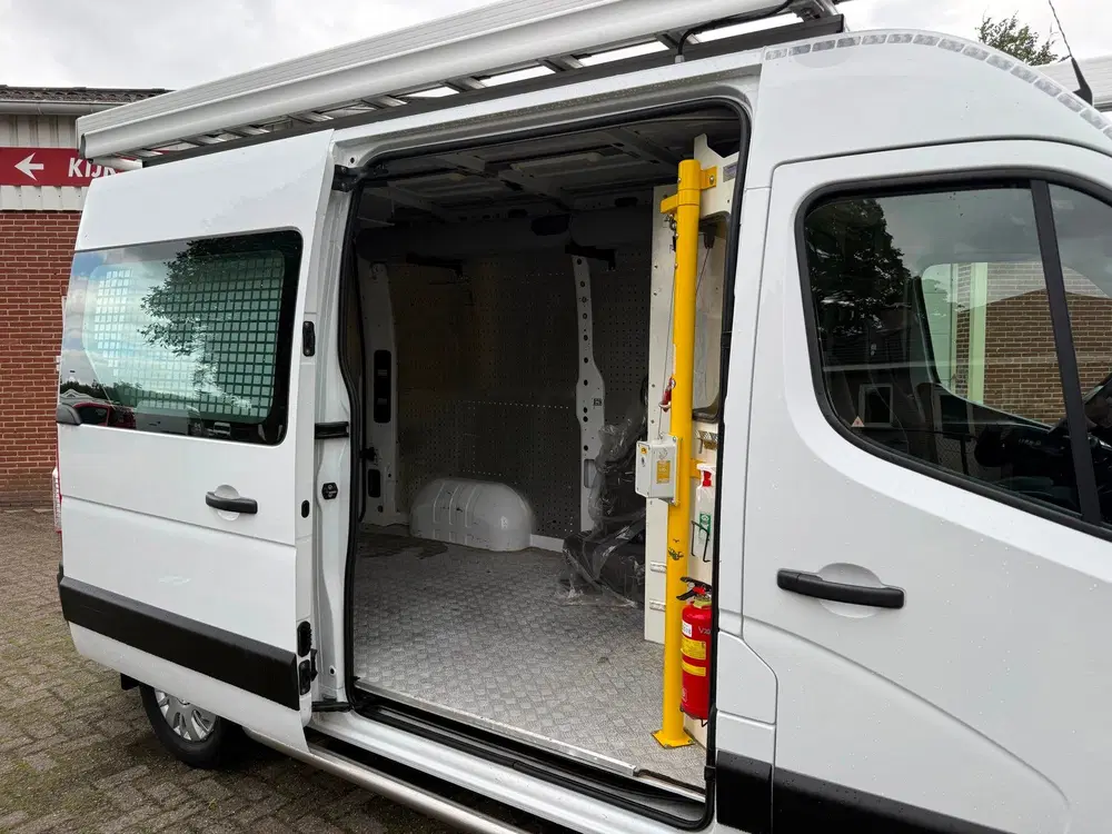 Renault Master T35 2.3 dCi L2H2 navi camera airco cruise uit 2019, foto 18
