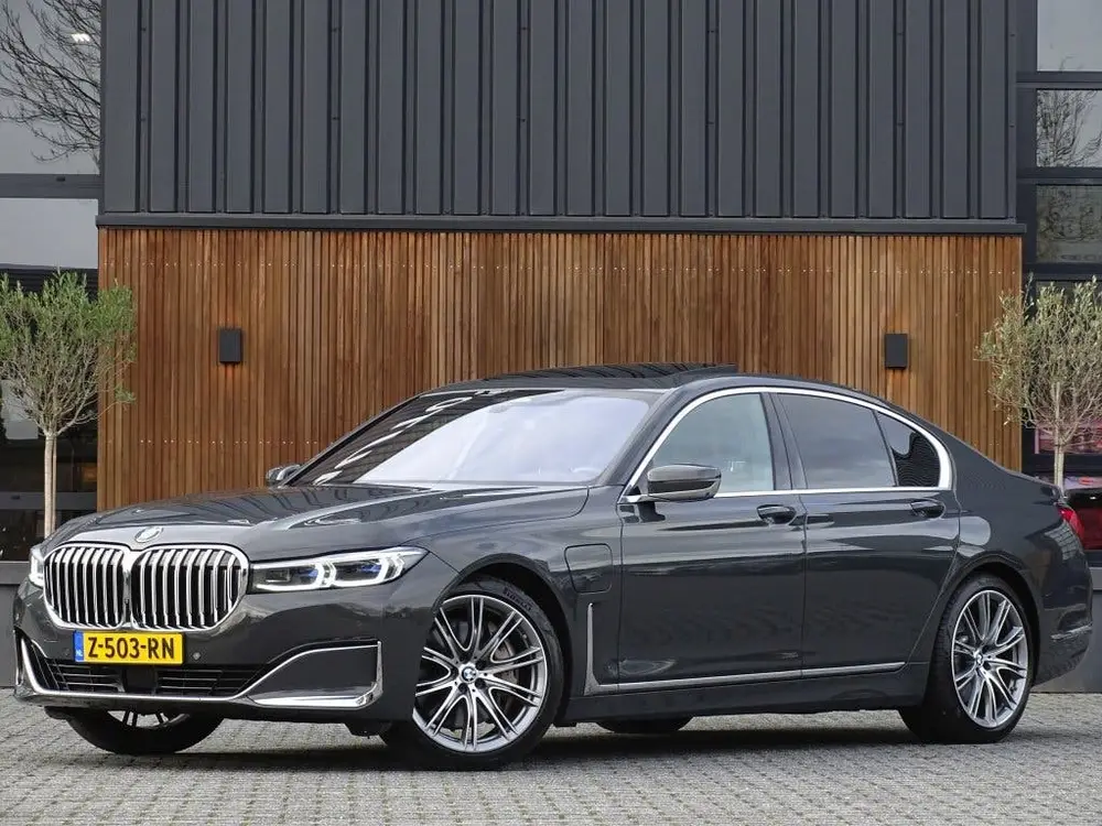 BMW 7-serie 7 Serie 745e 394PK M- Individual VIP uit 2019