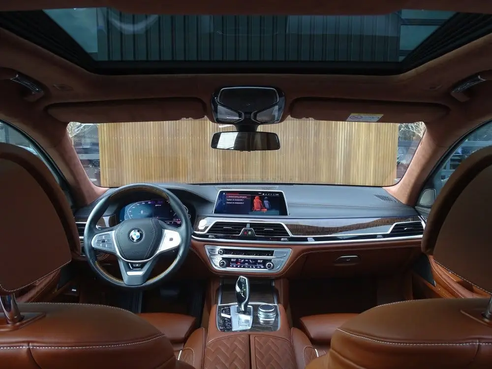 BMW 7-serie 7 Serie 745e 394PK M- Individual VIP uit 2019, foto 14