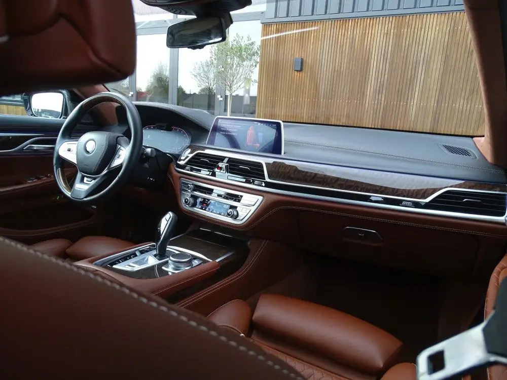 BMW 7-serie 7 Serie 745e 394PK M- Individual VIP uit 2019, foto 17