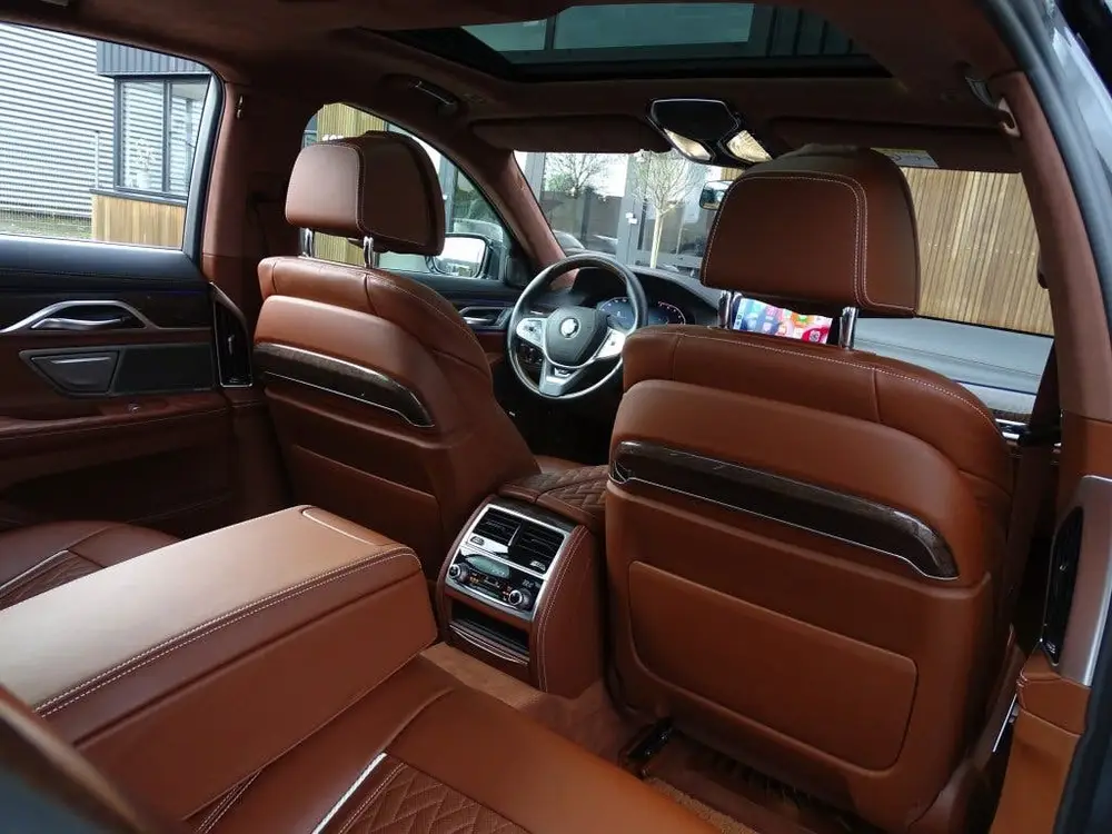 BMW 7-serie 7 Serie 745e 394PK M- Individual VIP uit 2019, foto 18