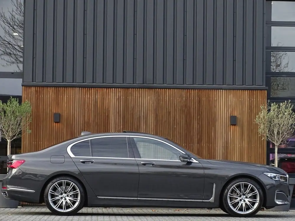 BMW 7-serie 7 Serie 745e 394PK M- Individual VIP uit 2019, foto 3