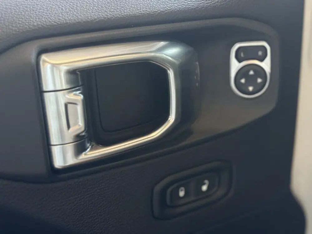 Jeep Wrangler Unlimited Hybrid 380PK 4xe uit 2021, foto 17