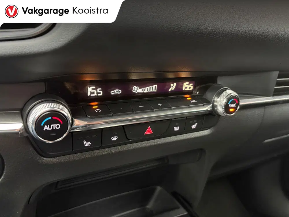 Mazda CX-30 2.0 e-SkyActiv-X M Hybrid Luxury uit 2022, foto 20