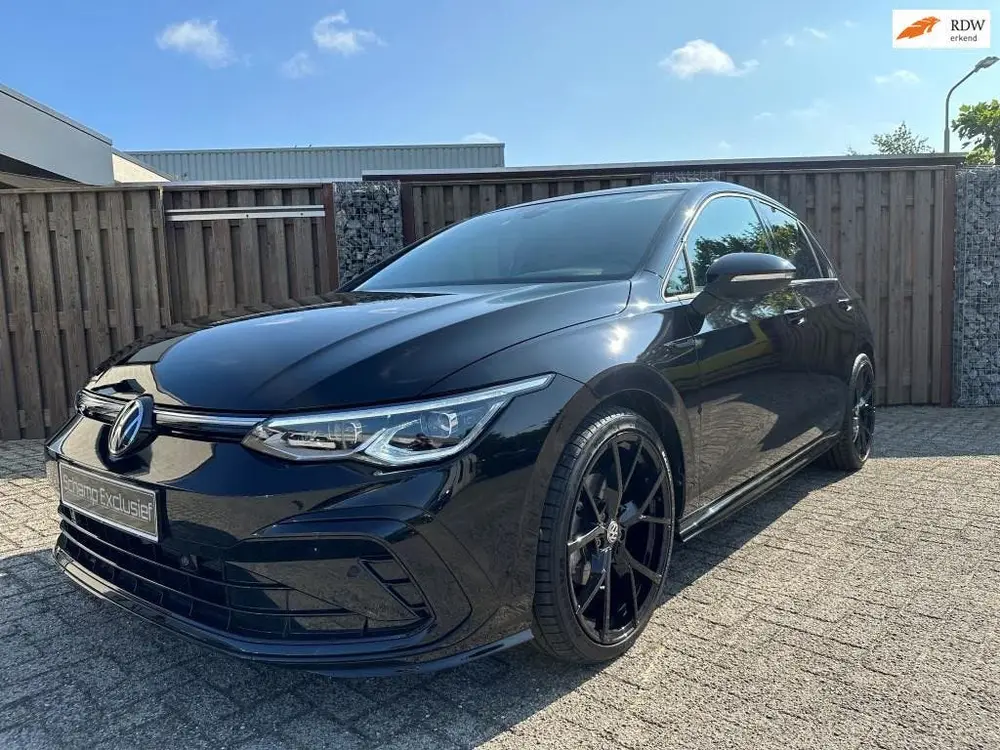 Volkswagen Golf 1.5 eTSI R-Line | Led | Sfeer uit 2023