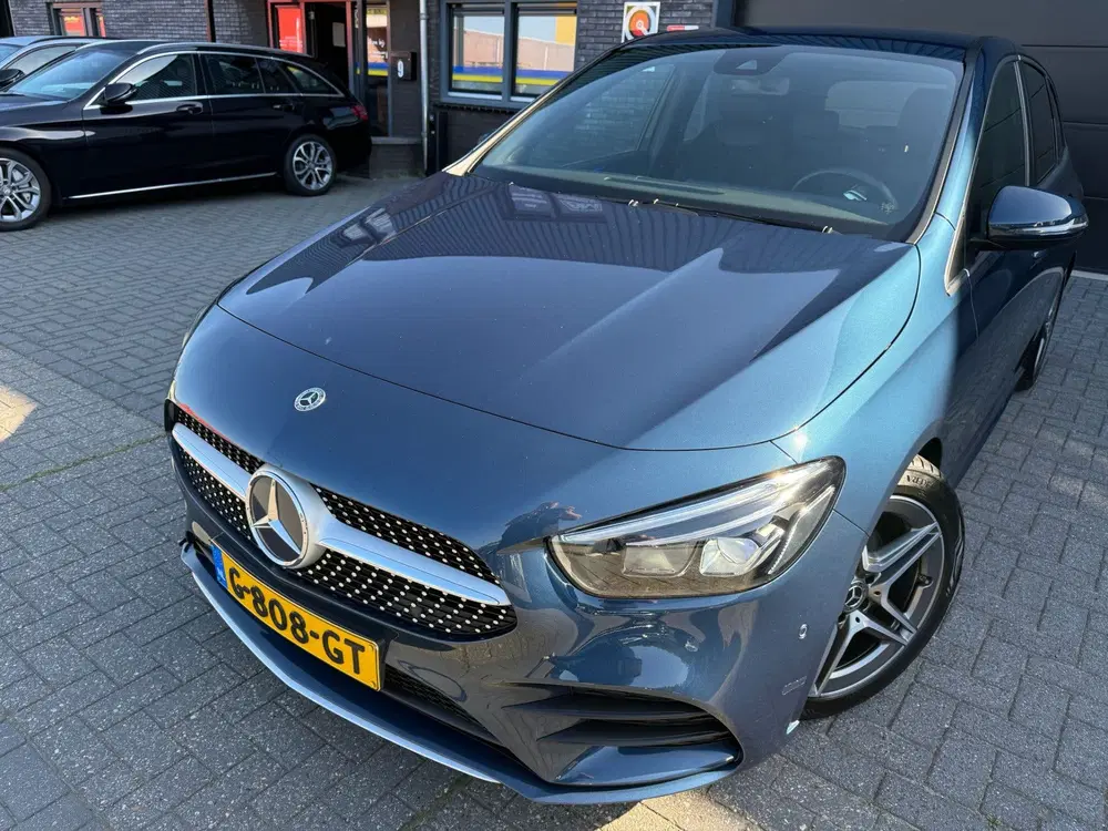 Mercedes-Benz B-Klasse 180 Business Solution AMG uit 2019, foto 14