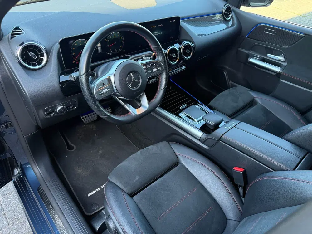 Mercedes-Benz B-Klasse 180 Business Solution AMG uit 2019, foto 19