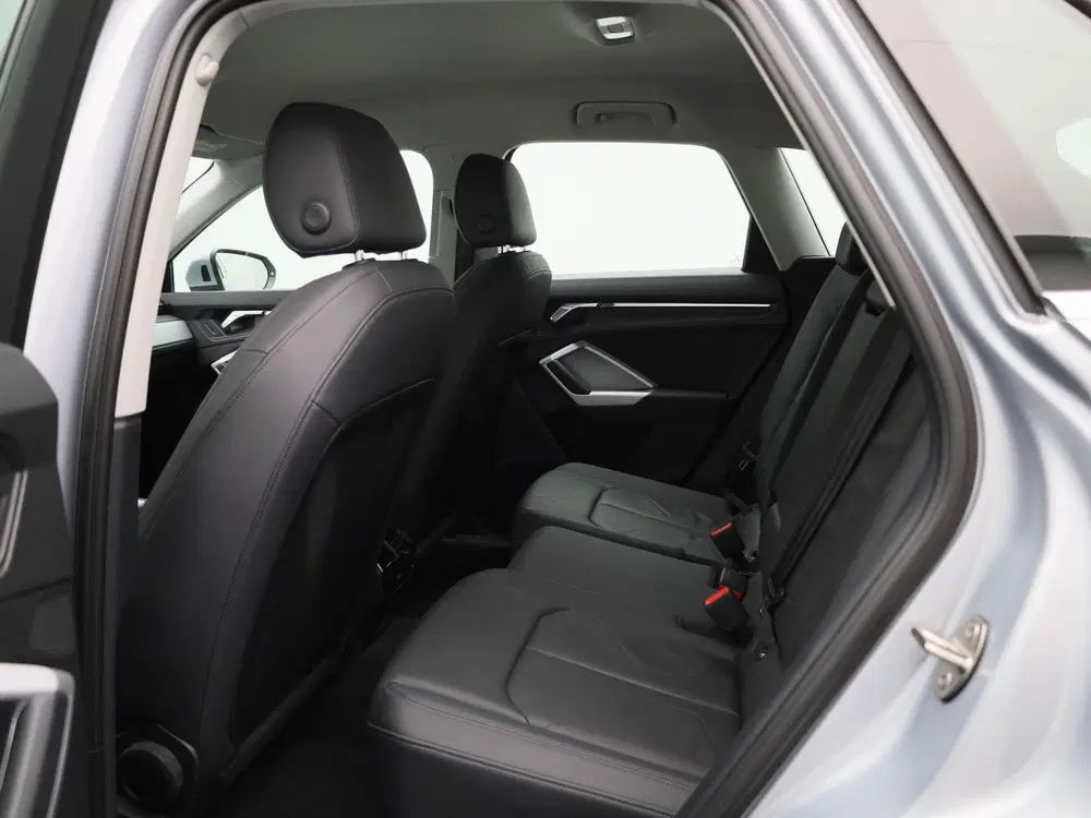 Audi Q3 45 TFSI-e S tronic Bus. Ed. Attraction uit 2022, foto 10