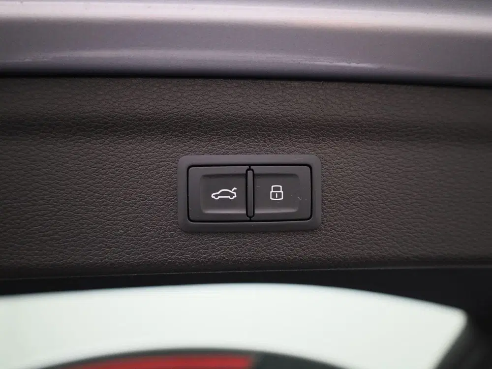 Audi Q3 45 TFSI-e S tronic Bus. Ed. Attraction uit 2022, foto 13