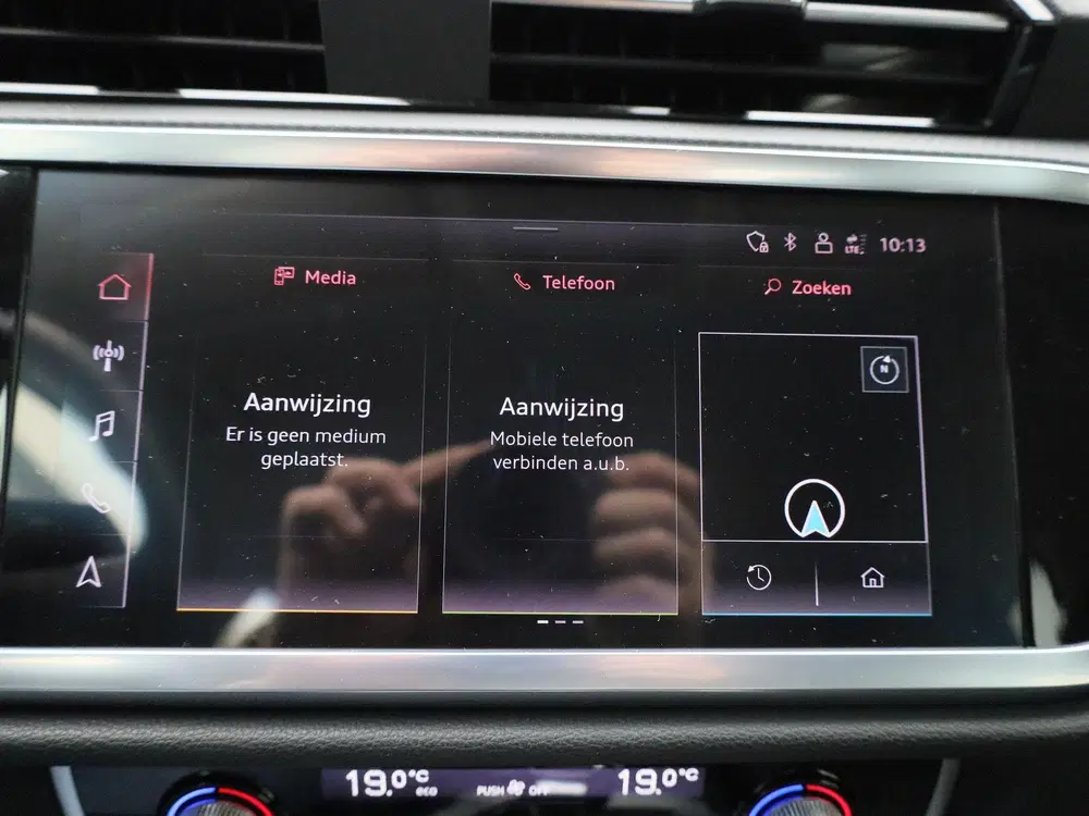 Audi Q3 45 TFSI-e S tronic Bus. Ed. Attraction uit 2022, foto 18