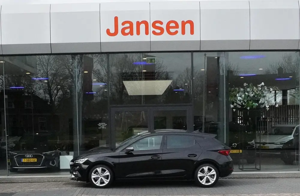 SEAT Leon 1.0 TSI FR Business Intense uit 2024
